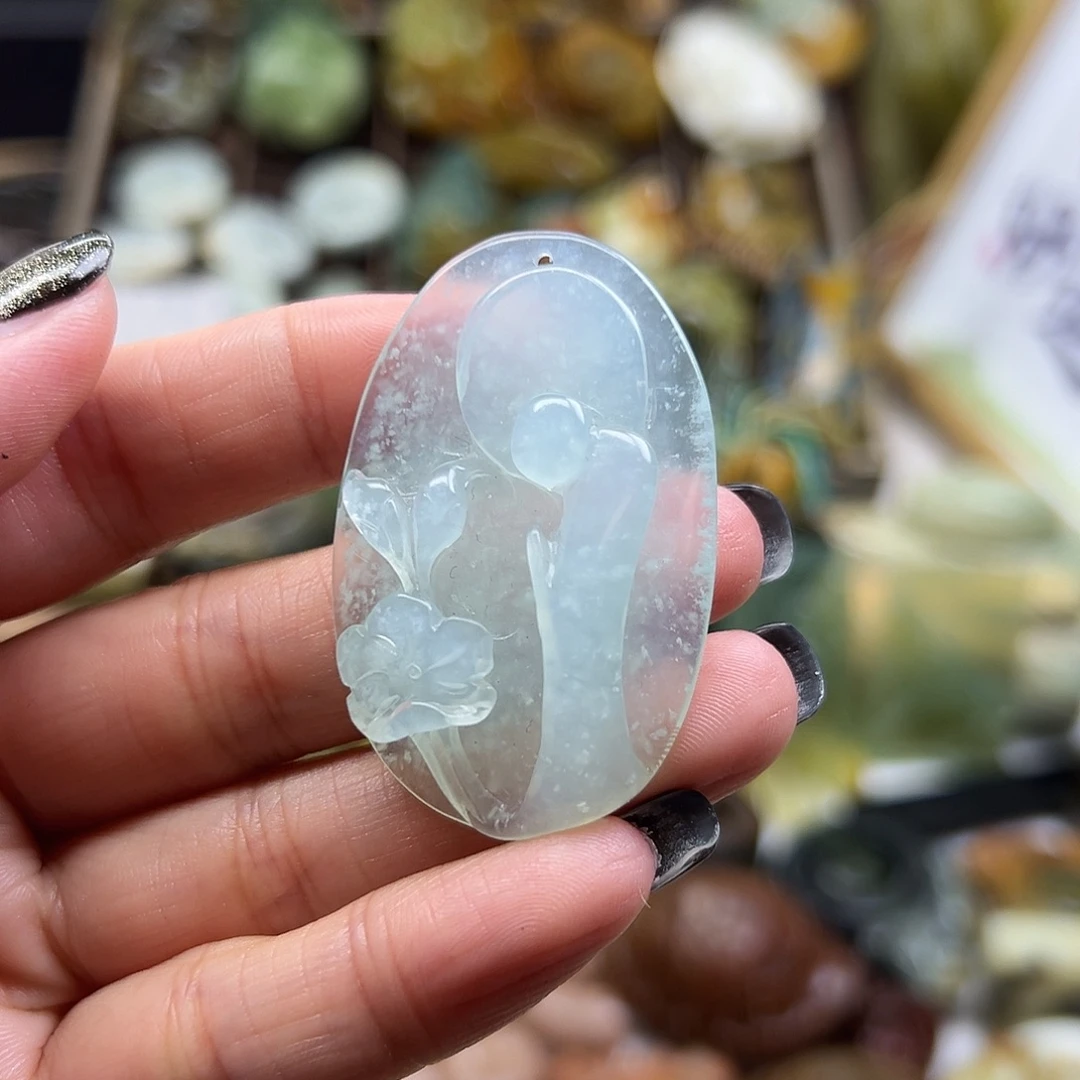 星***了未镶嵌岫玉颈饰天青冻悟道