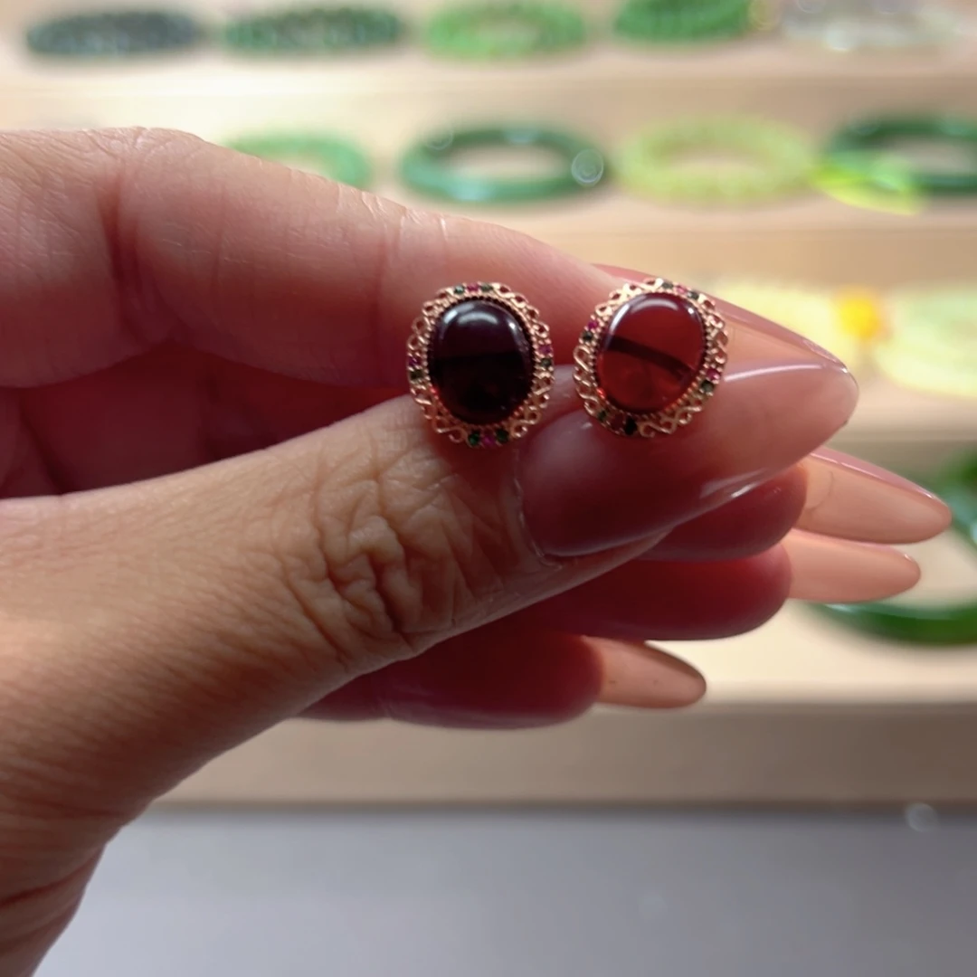 和田玉（墨玉）未镶嵌手镯