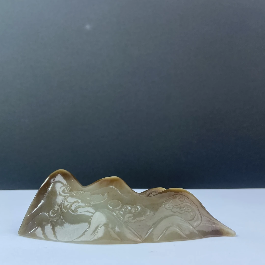 AK1062 和田玉 糖玉龙纹笔架