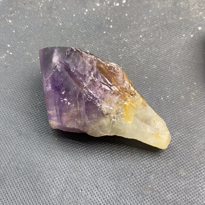 狮***座水晶珠宝半成品未镶嵌