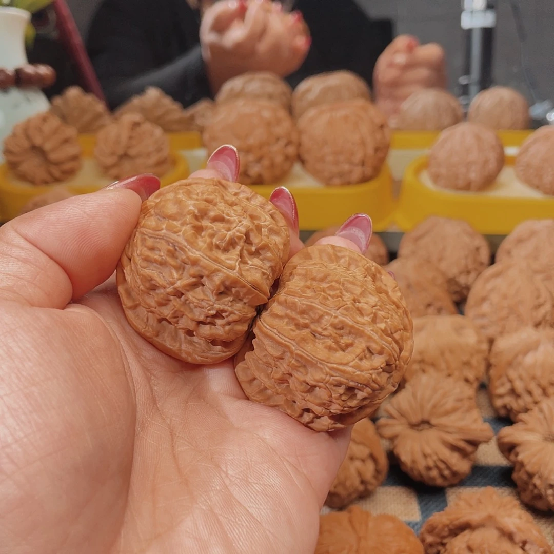 吊坠文玩核桃C*41三角白