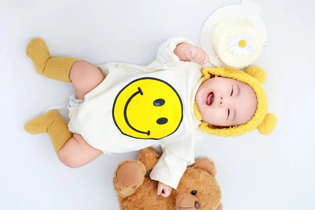 BABY童装幼儿爬服 包屁