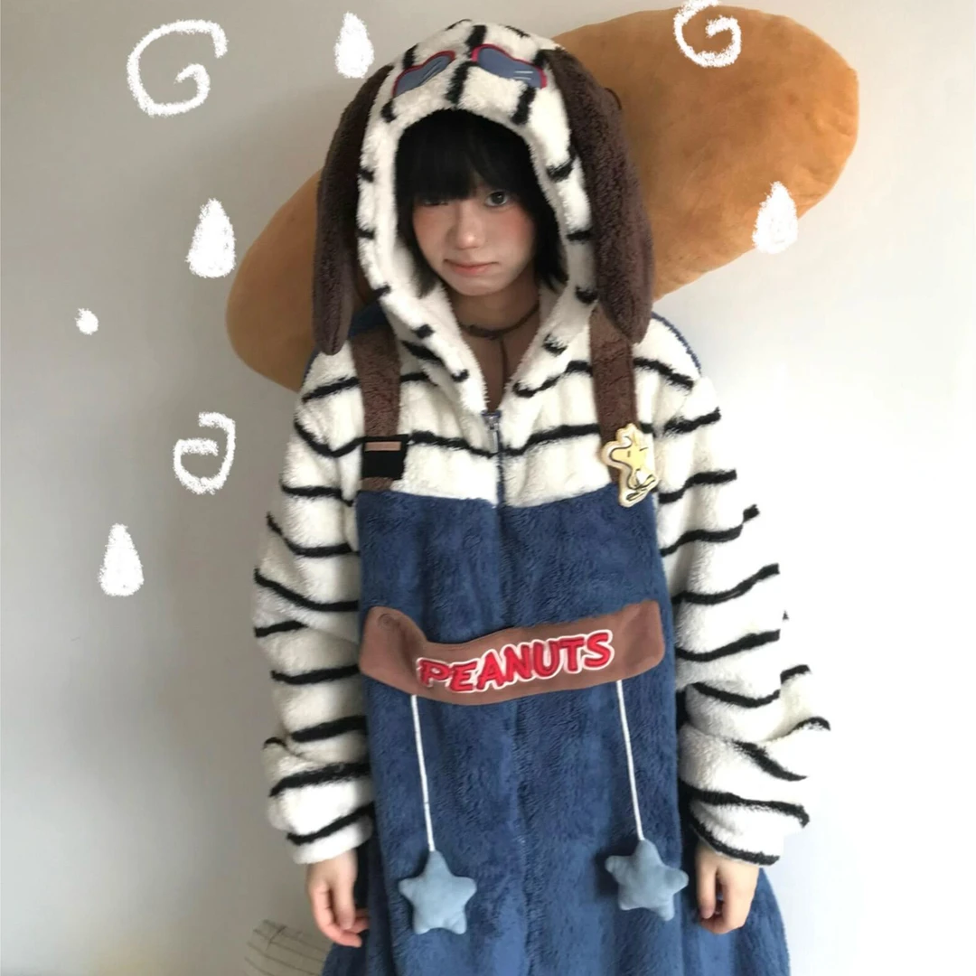 史努比连帽珊瑚绒睡衣女冬季加绒加厚毛绒卡通连体睡衣一体式睡袍