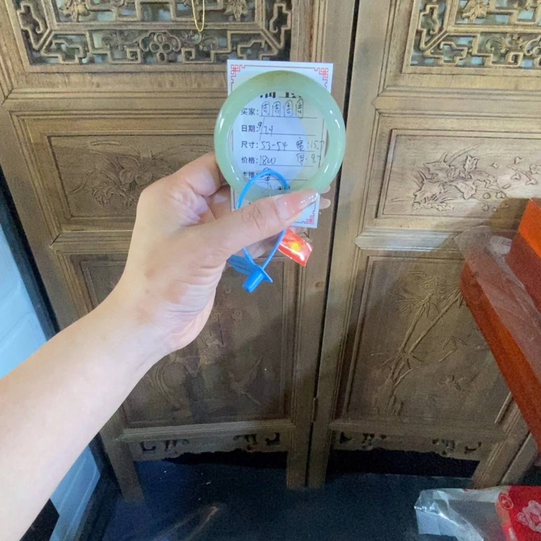 未镶嵌手镯和田玉周**周