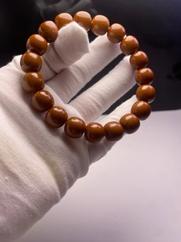 1.2毕业级老型橄榄核手串