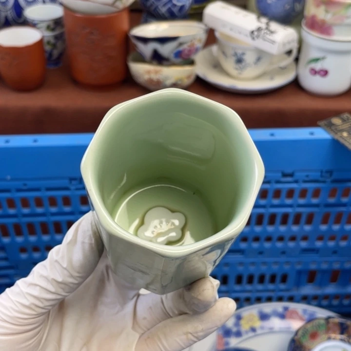 他家瓷器真美…开播了