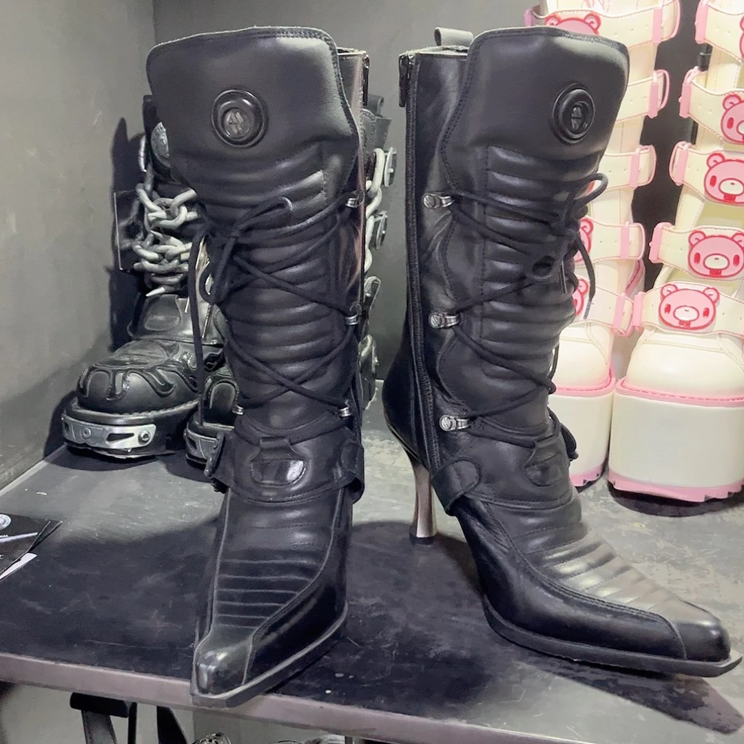 Newrock38尖头高跟鞋