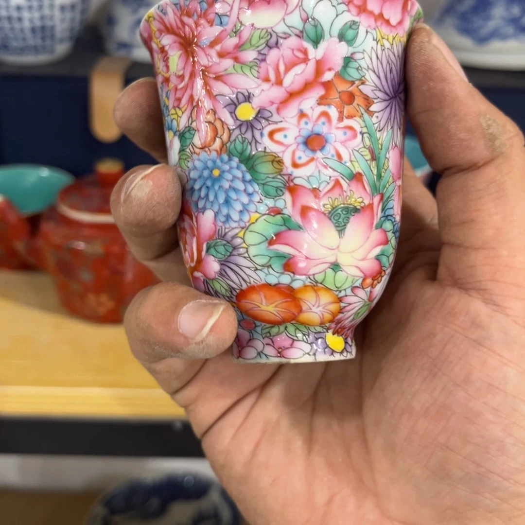 摆件摆件是最容易发生碰撞而