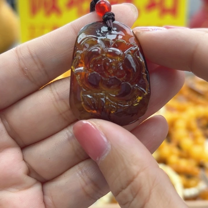 琥珀未镶嵌珠宝奇石