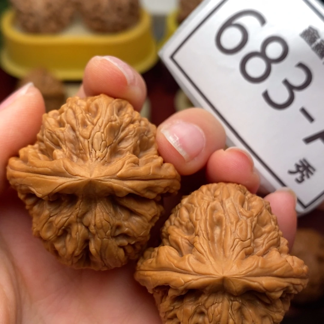 文玩核桃把件红锦鲤38……