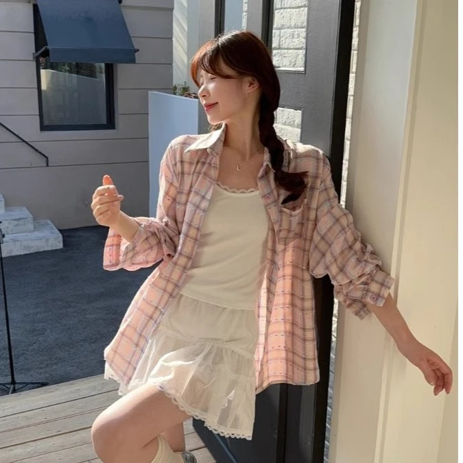 新多巴胺甜美粉色格子衬衫女ins开春防晒衬衣宽松休闲遮肉长袖
