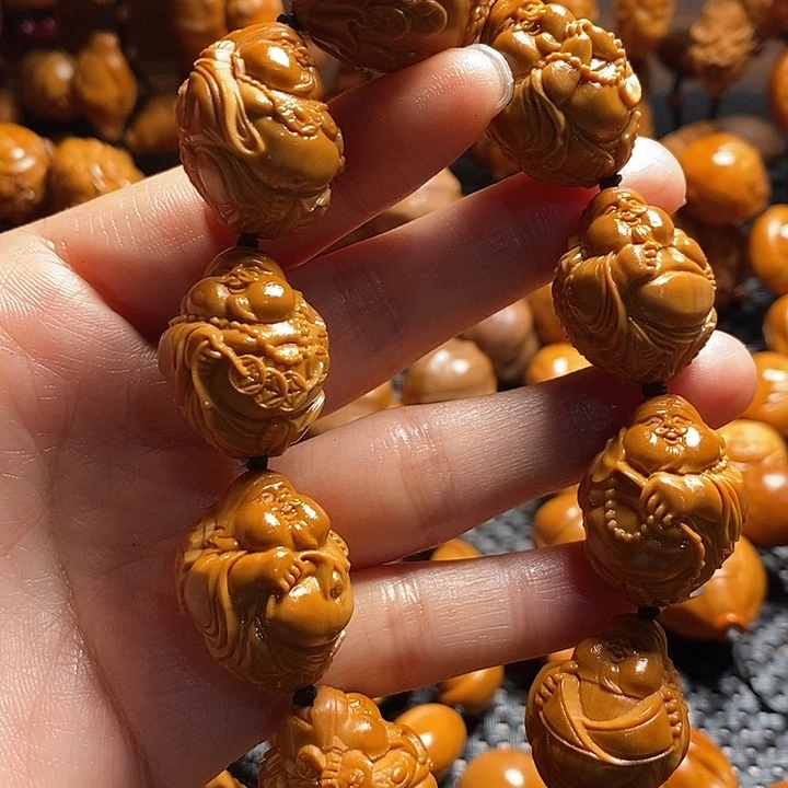 吊坠橄榄核瑞兽财神