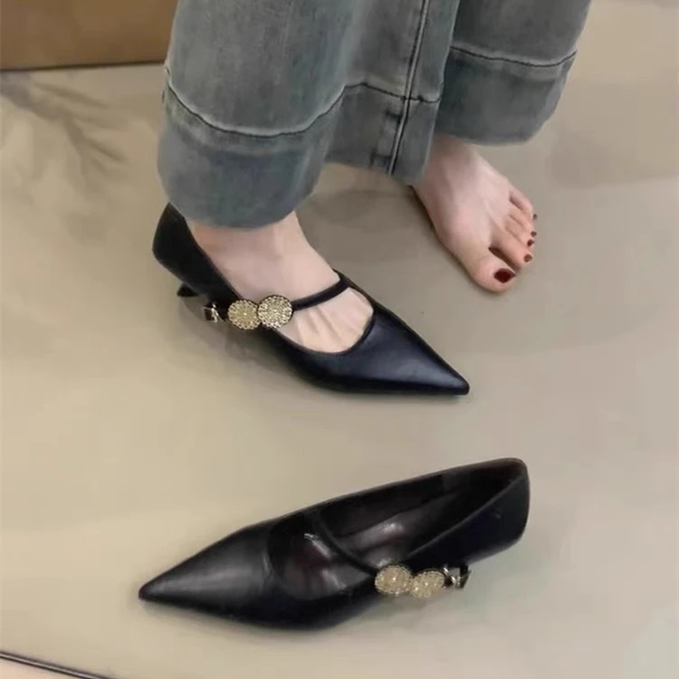 2025年新款春秋尖头气质一字带高跟鞋浅口低跟法式通勤黑色单鞋女