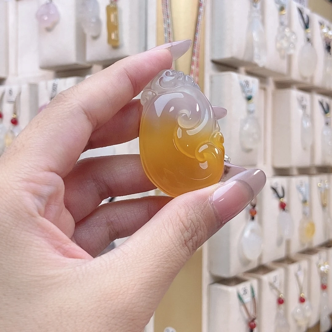 大***狸玛瑙/玉髓未镶嵌颈饰