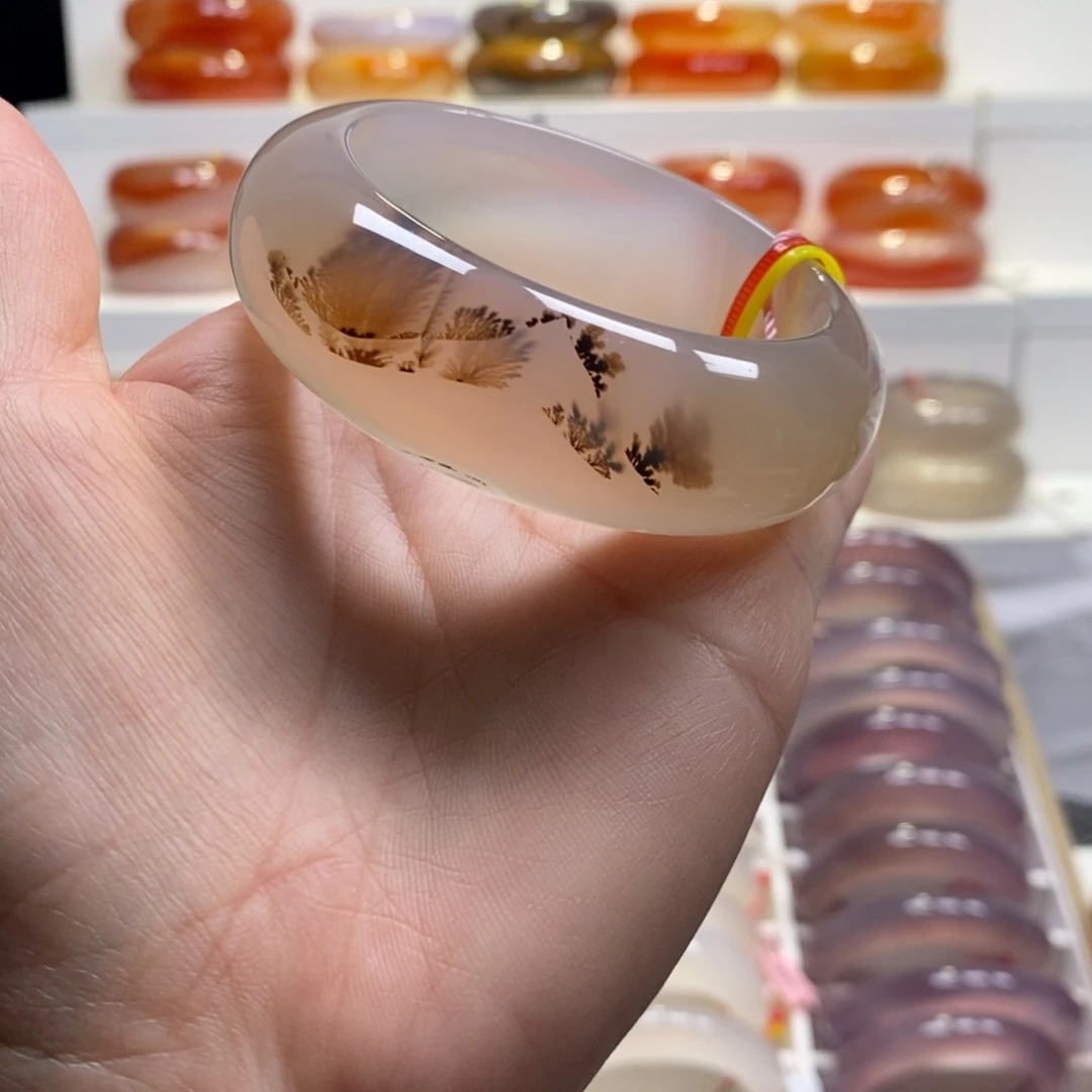 玛瑙/玉髓未镶嵌手镯