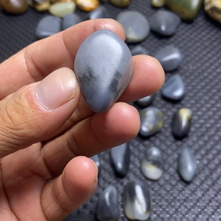 让***孕和田玉（糖玉）未镶嵌颈饰