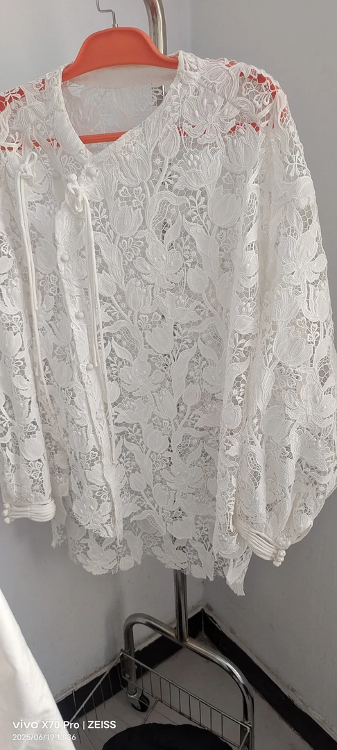 法式重工提花刺绣蕾丝磨毛长袖衬衫女春季小众别致内搭