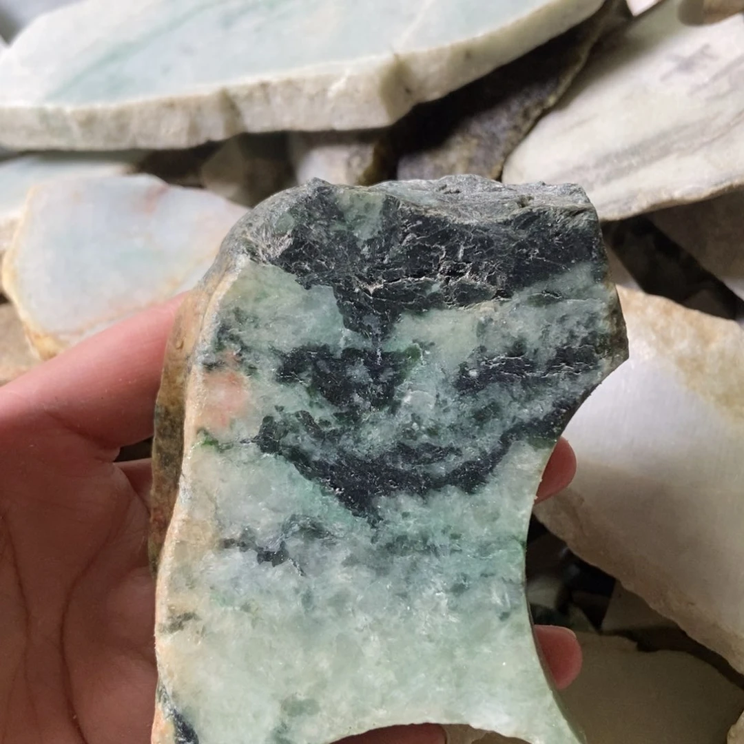 翡翠未镶嵌颈饰天然翡翠