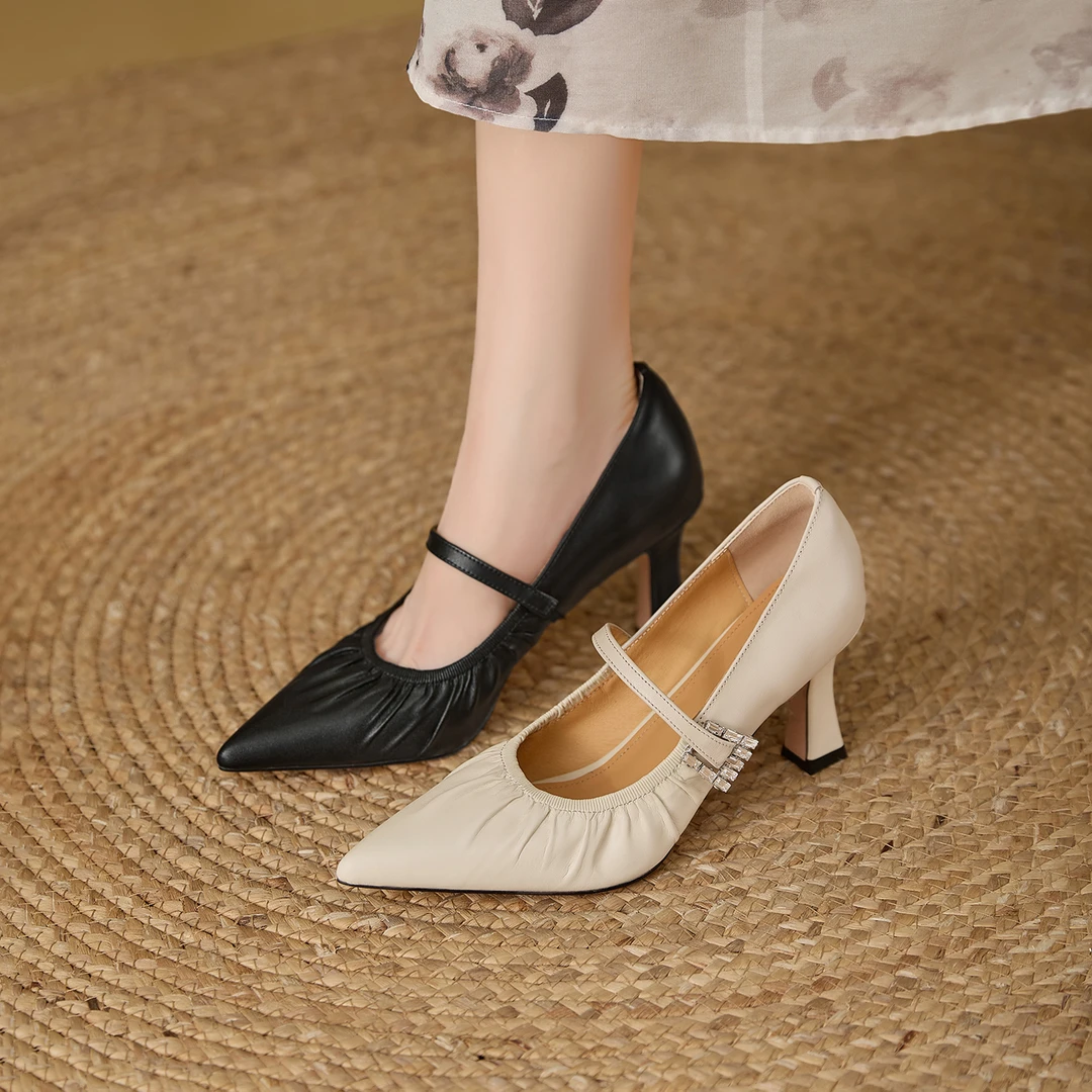 7.5cm温柔风一字式扣带高跟鞋百搭春秋真皮透气水钻尖头细跟单鞋