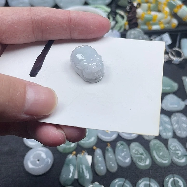 翡翠未镶嵌颈饰福利