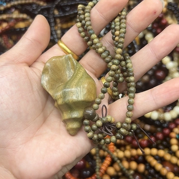 雨***.维腊木（绿檀）无事牌