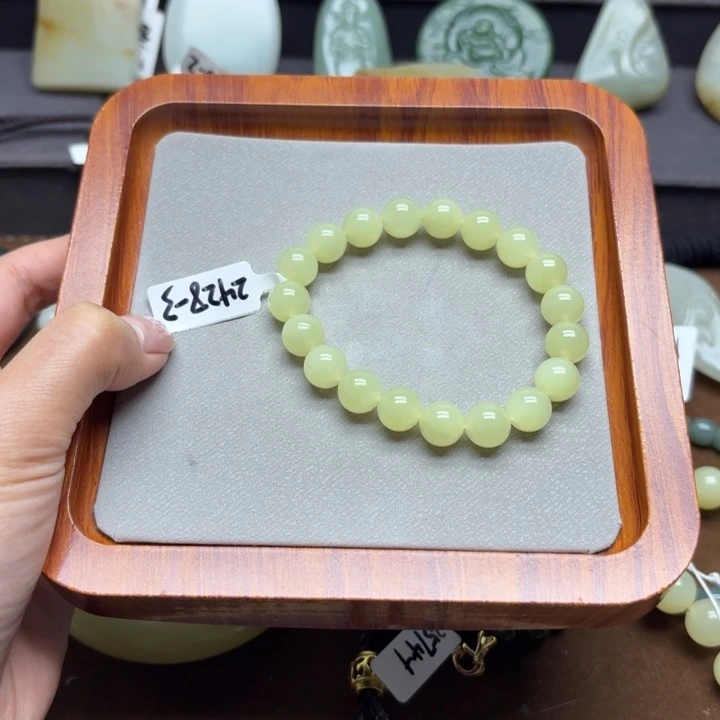 和田玉未镶嵌手串