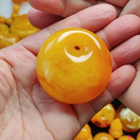 蜜蜡吊坠(赠链)未镶嵌