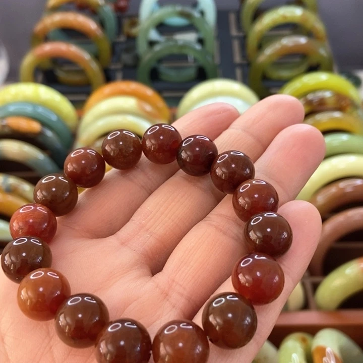 蛇纹石玉手镯未镶嵌