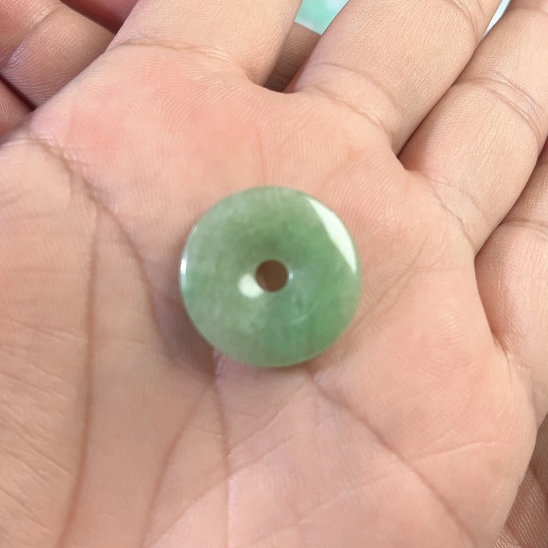 【闪购商品】翡翠颈饰未镶嵌静****5天然