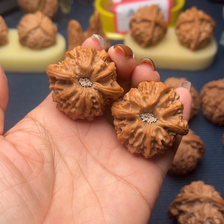 文玩核桃吊坠38龙门涧