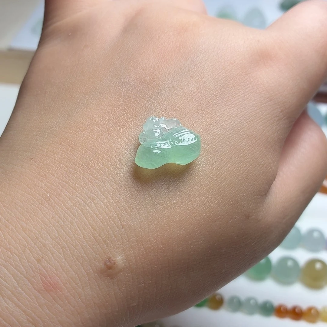 颈饰未镶嵌翡翠高冰冰晴鼠来宝好事发生