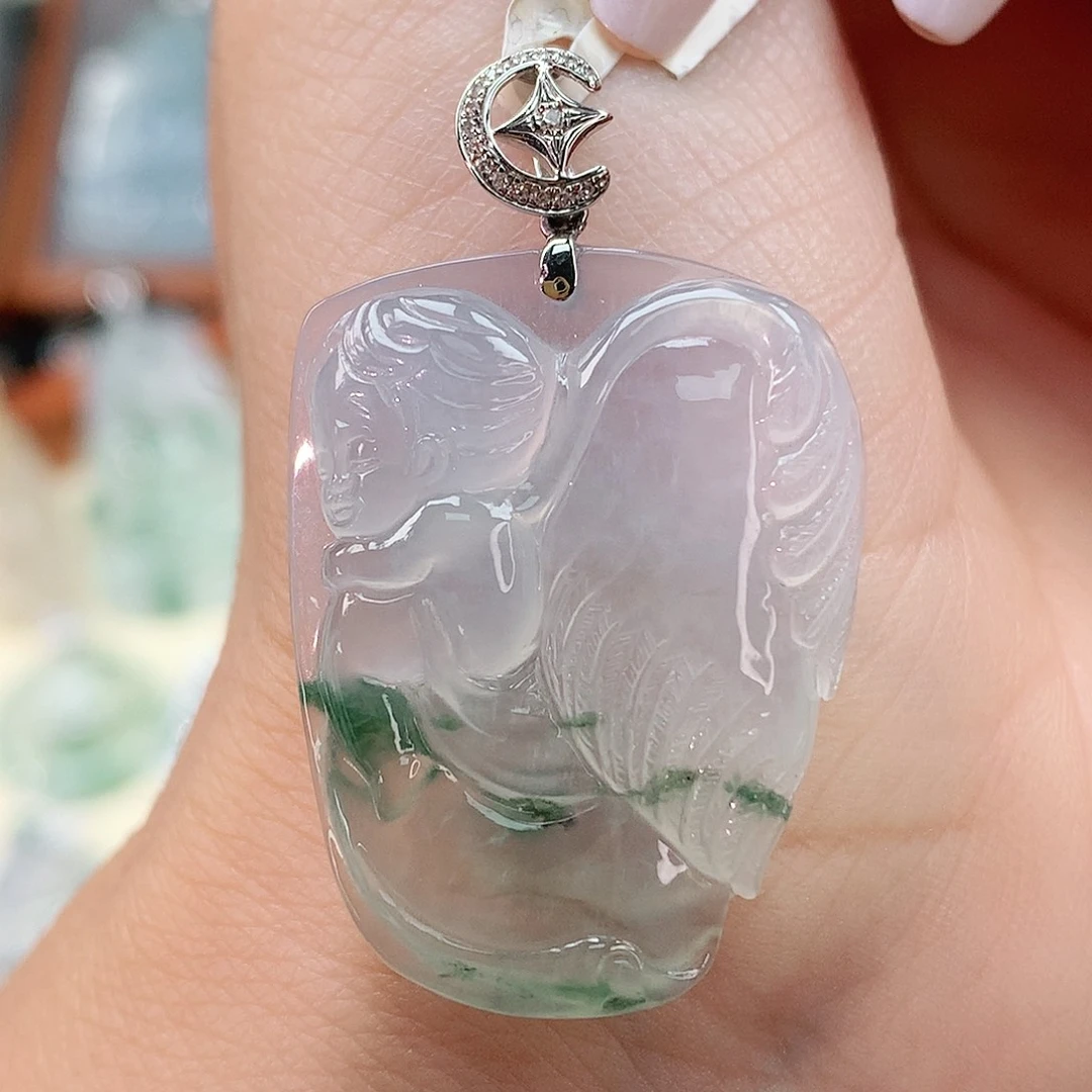 颈饰18K金镶嵌翡翠天使