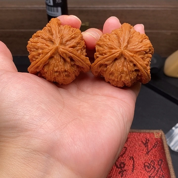 人***见把件文玩核桃白奔