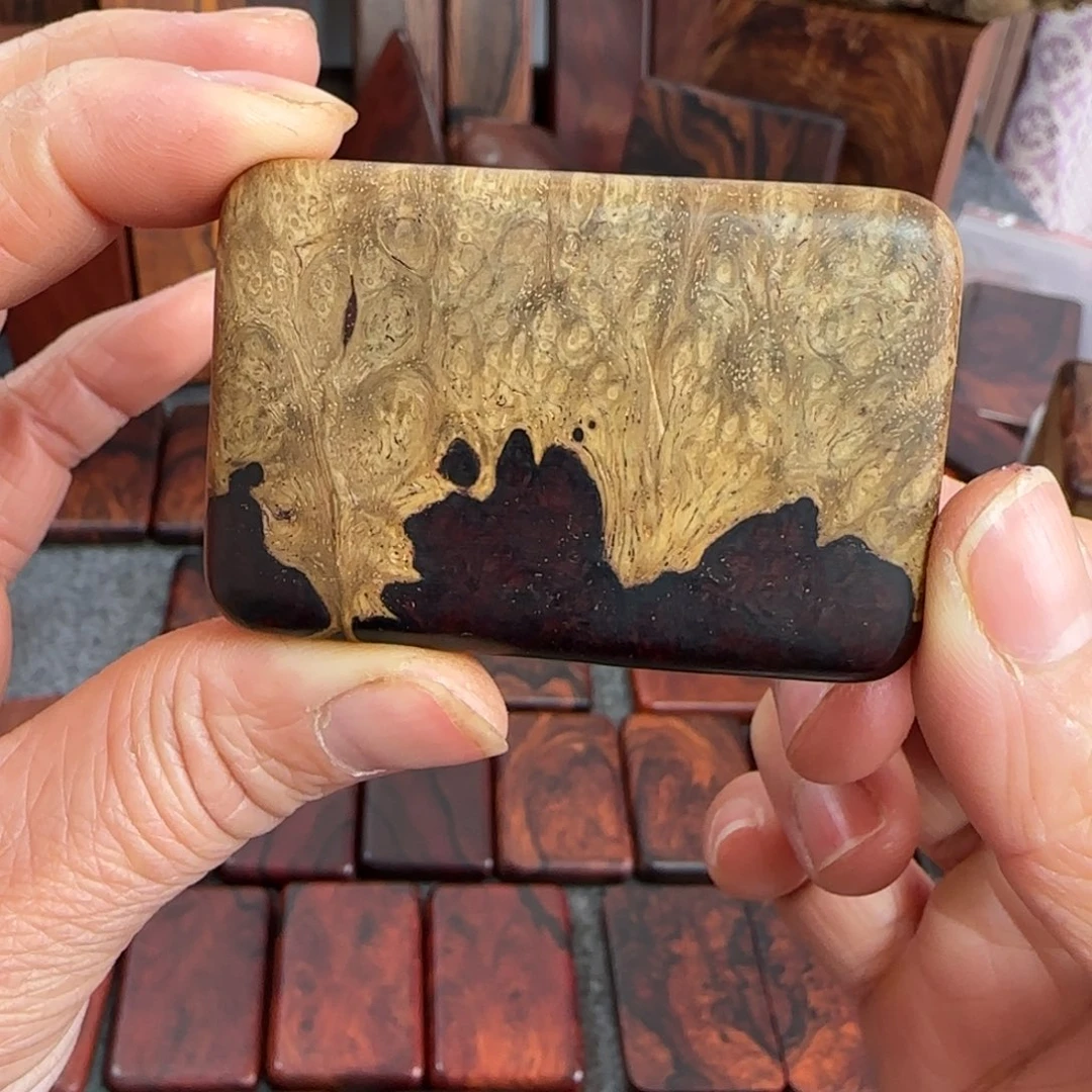 木挂**怀微凹黄檀牌子一块