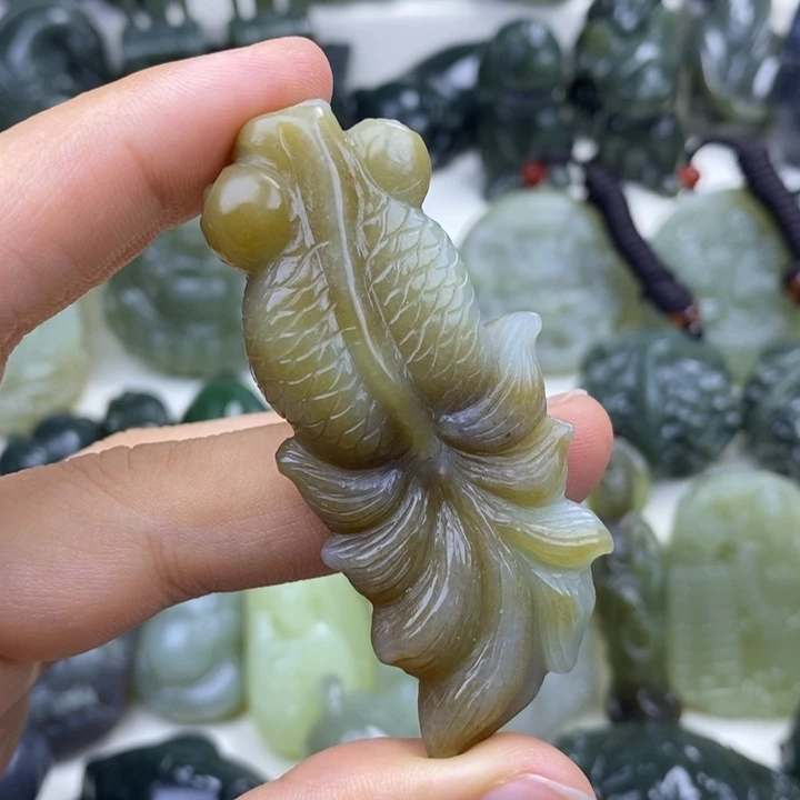 颈饰未镶嵌和田玉