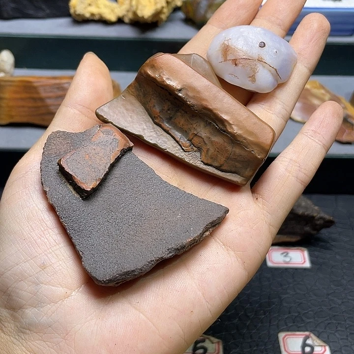 浪***主有机玻璃阿拉善戈壁石