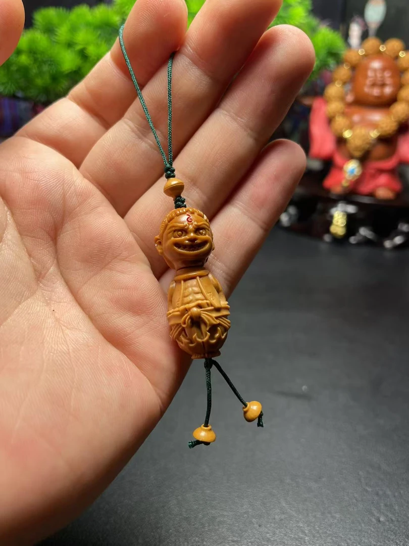 橄榄核雕刻分体式英雄小哪吒