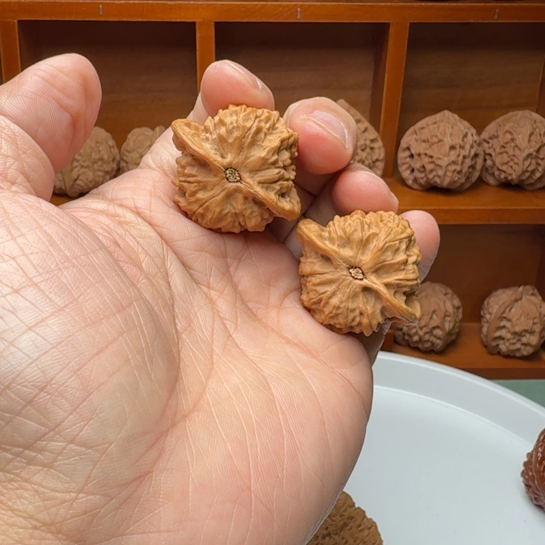 者***嗖吊坠文玩核桃关关公子帽