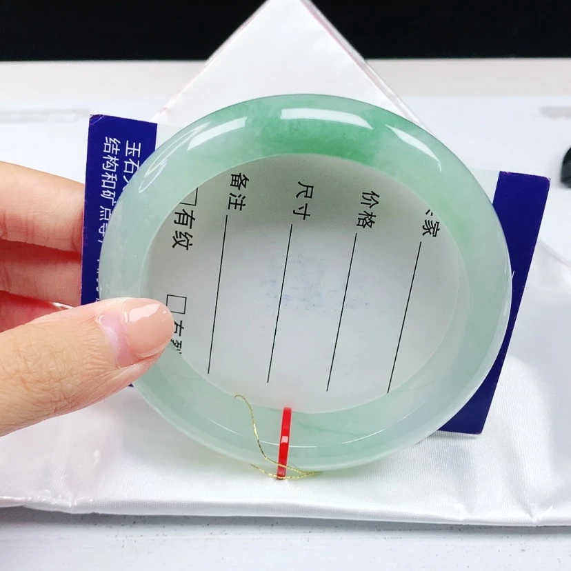 【闪购商品】翡翠手镯未镶嵌62圈
