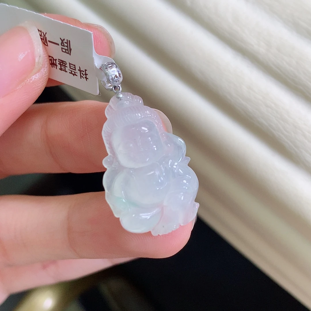 颈饰18K金镶嵌翡翠
