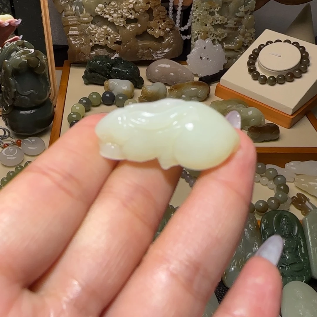 和田玉颈饰未镶嵌