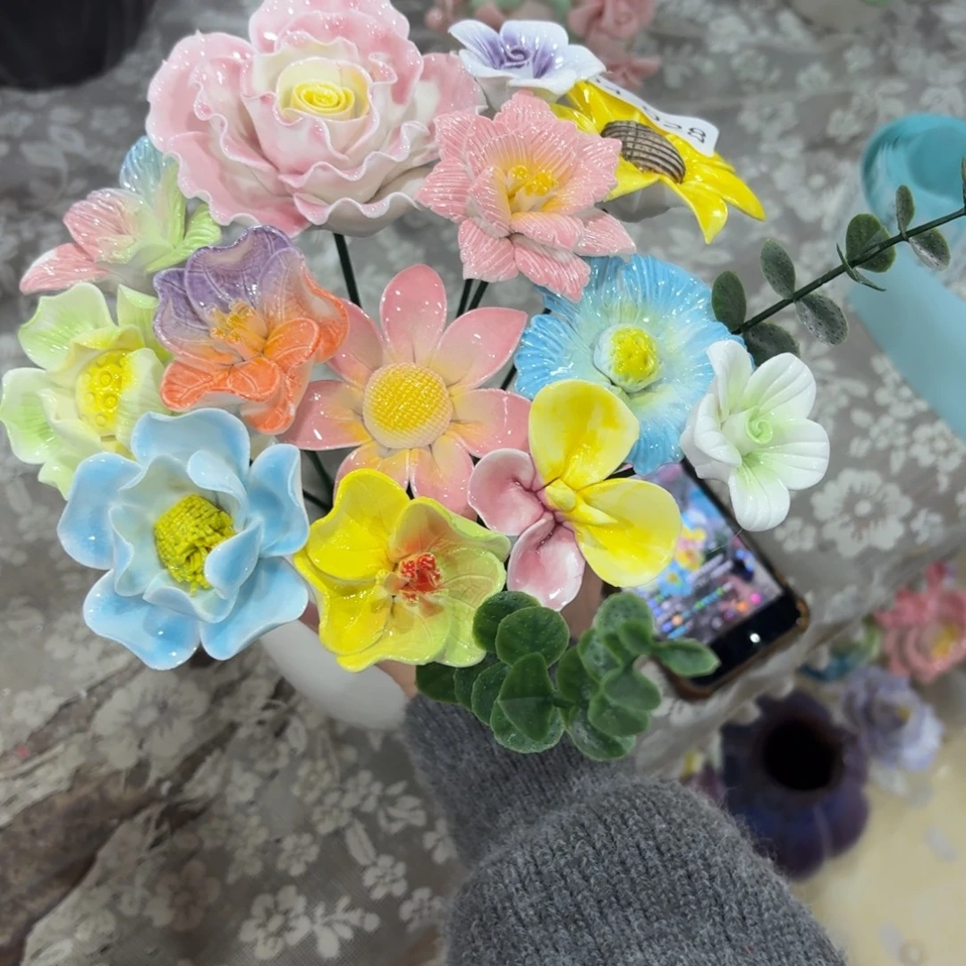 428 陶瓷花拍满20元发货，爱退款拉黑