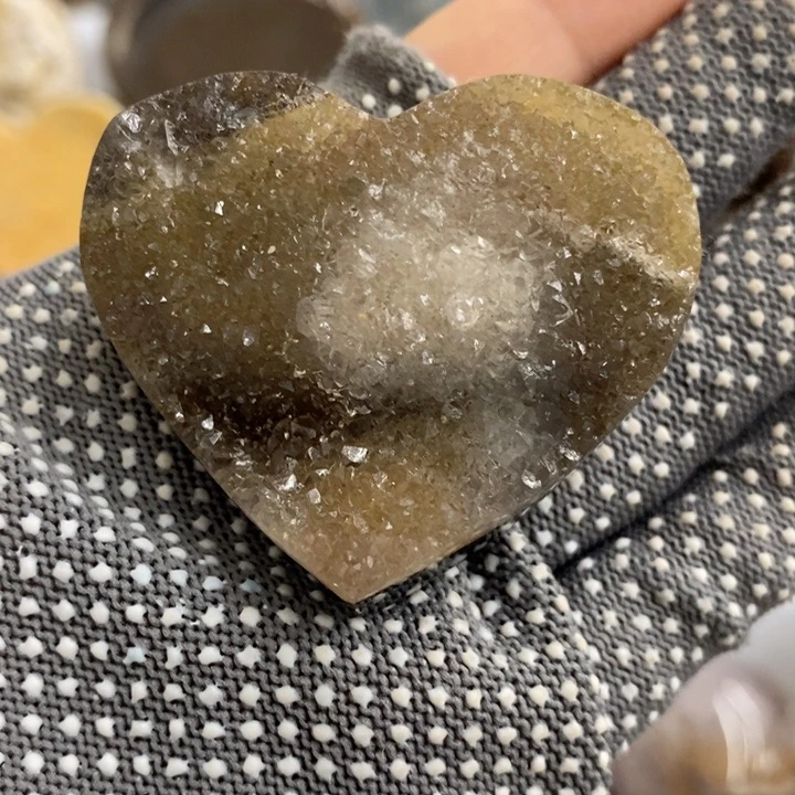 紫晶未镶嵌珠宝半成品