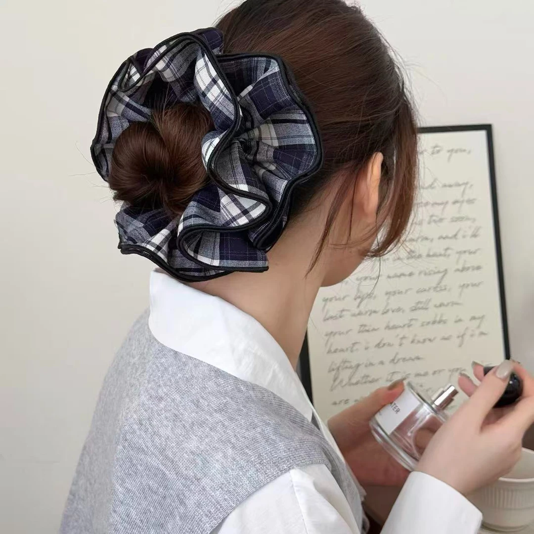 氛围感格纹缎面四层锁边大肠发圈女高级感丸子头发绳百搭头花3168