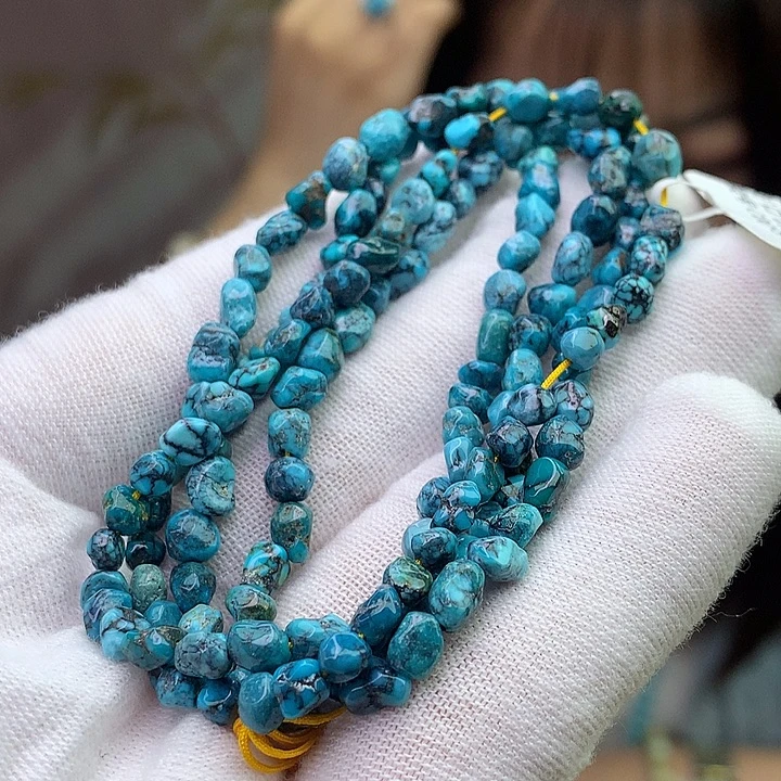 慕***晚未镶嵌绿松石原矿