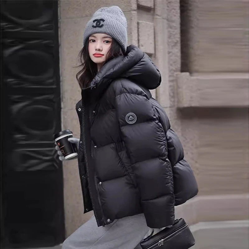 正品高档白鸭绒羽绒服短款女2025新款时尚加厚保暖泡芙情侣面包服