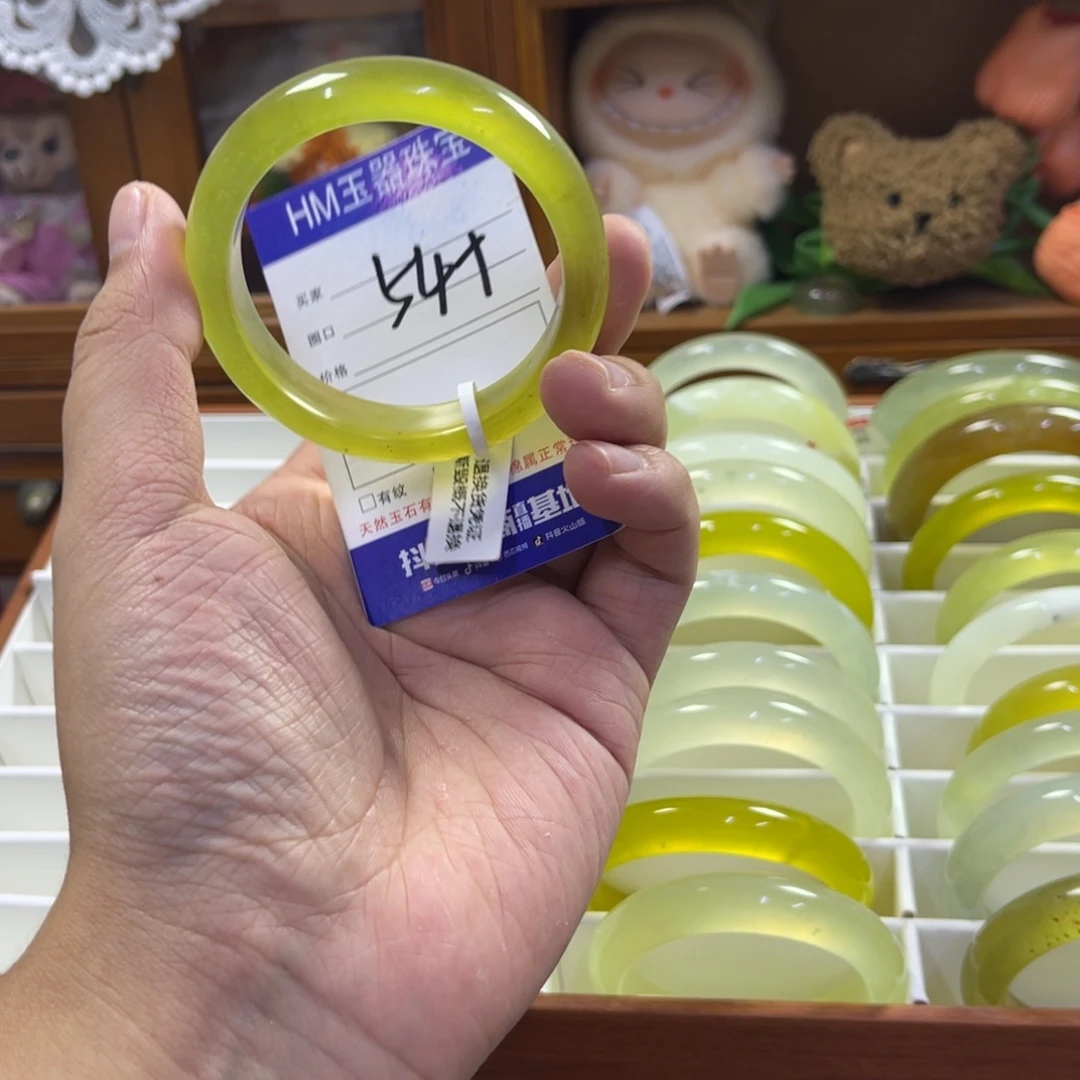 蛇纹石玉未镶嵌手镯259