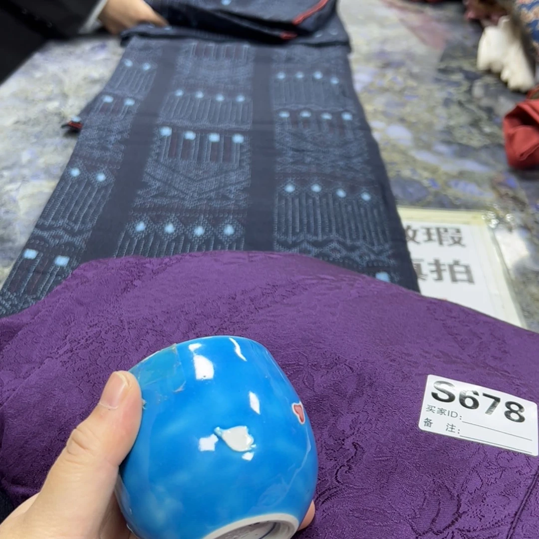 【闪购商品】秋*?陶瓷马克杯带盖勺