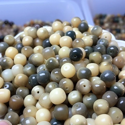 吊坠白玉菩提白玉菩提11微瑕青提桶50颗卡灯牌宠50颗
