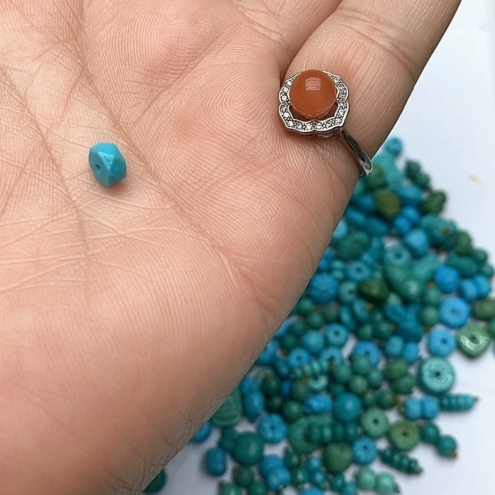 南红玛瑙未镶嵌珠宝奇石